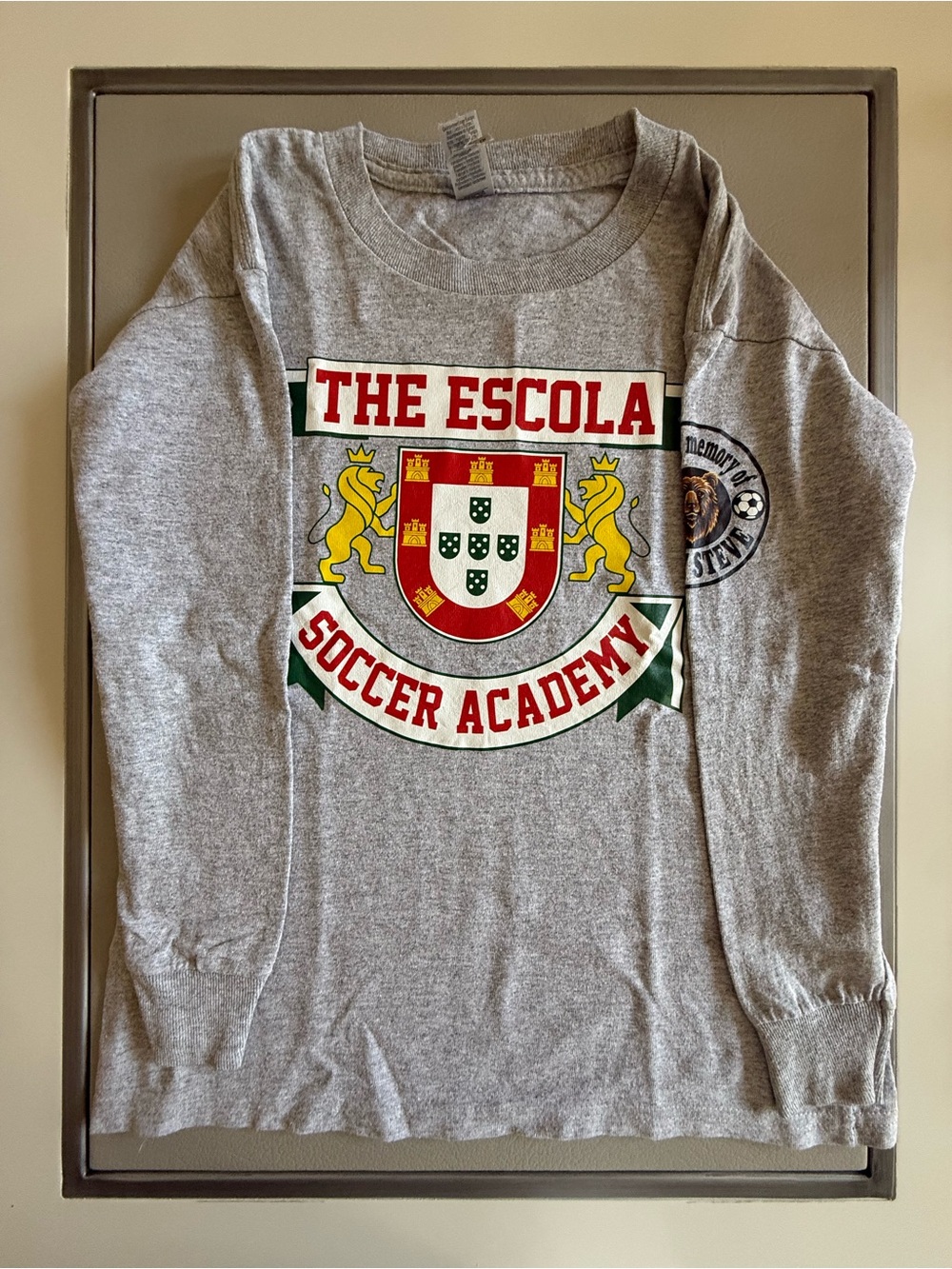 The Escola Soccer Academy Long-sleeve Logo Cotton Tee Shirt | Gildan™ | Size S